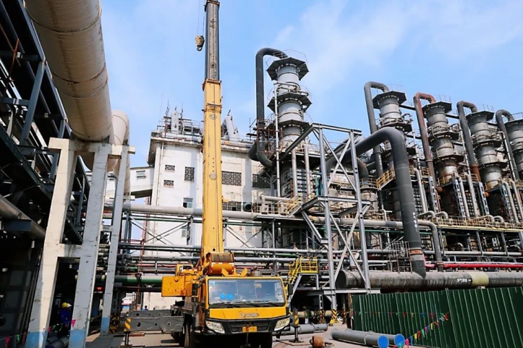 Salute to them who are fighting on the front line of overhaul-Hosea Chem